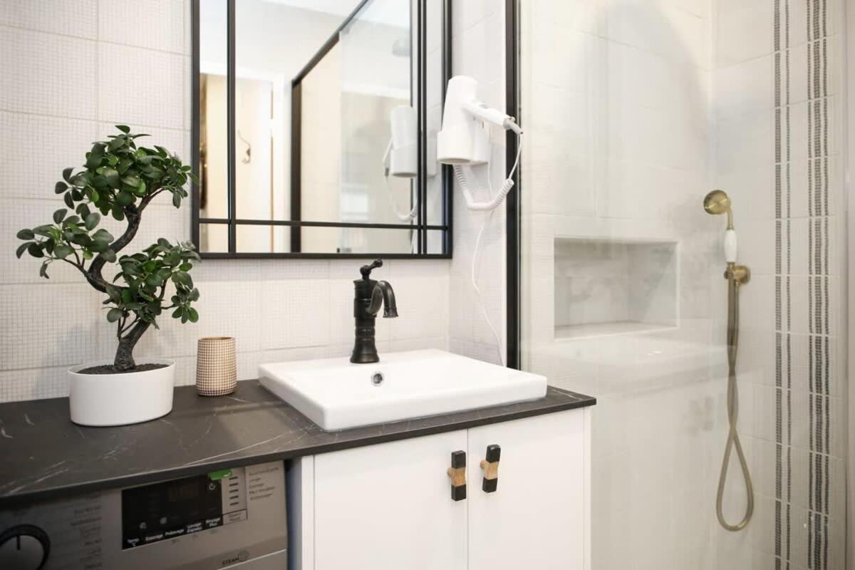 Magnifique Appartement Familial Grand Boulevard-4P - Flat-Guest ปารีส ภายนอก รูปภาพ